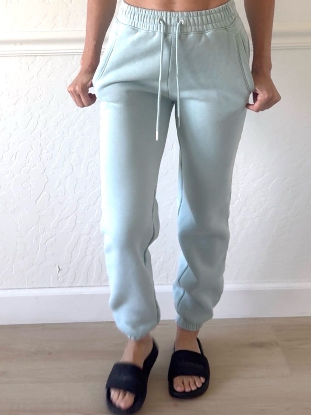 NWOT Abercrombie & Fitch blue Jogger Sweatpants